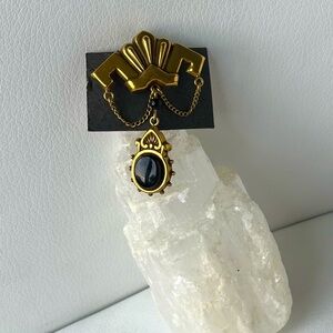 Vintage Gold Pin Brooch with Onyx Pendant